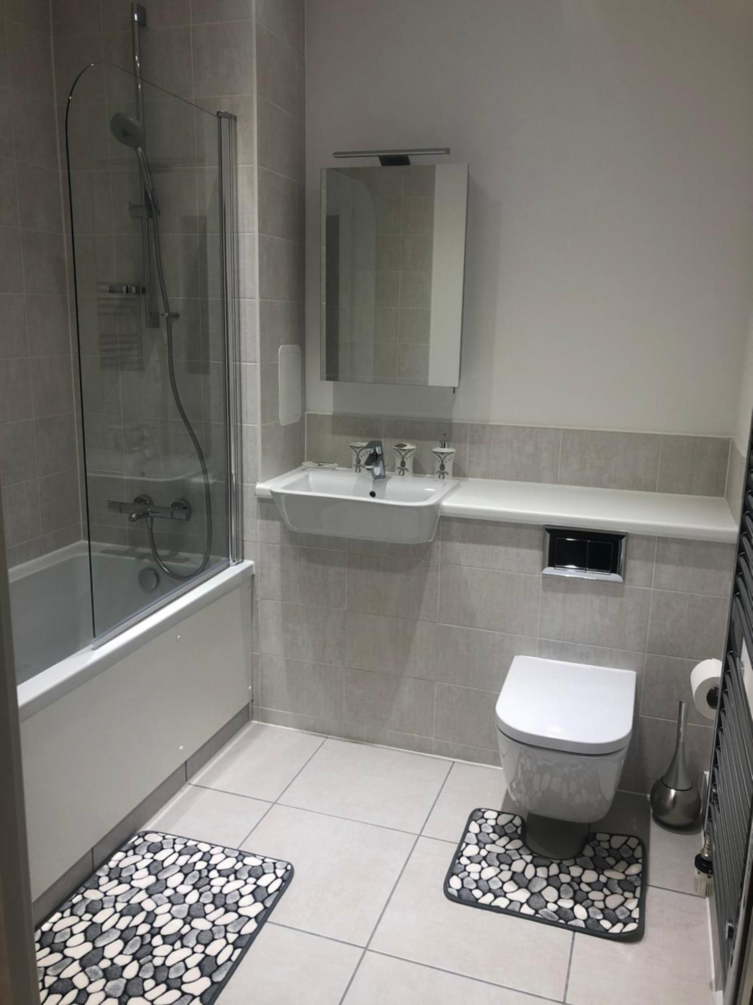 Luxury Kingsize Bedroom With Private Bathroom Northolt  Buitenkant foto