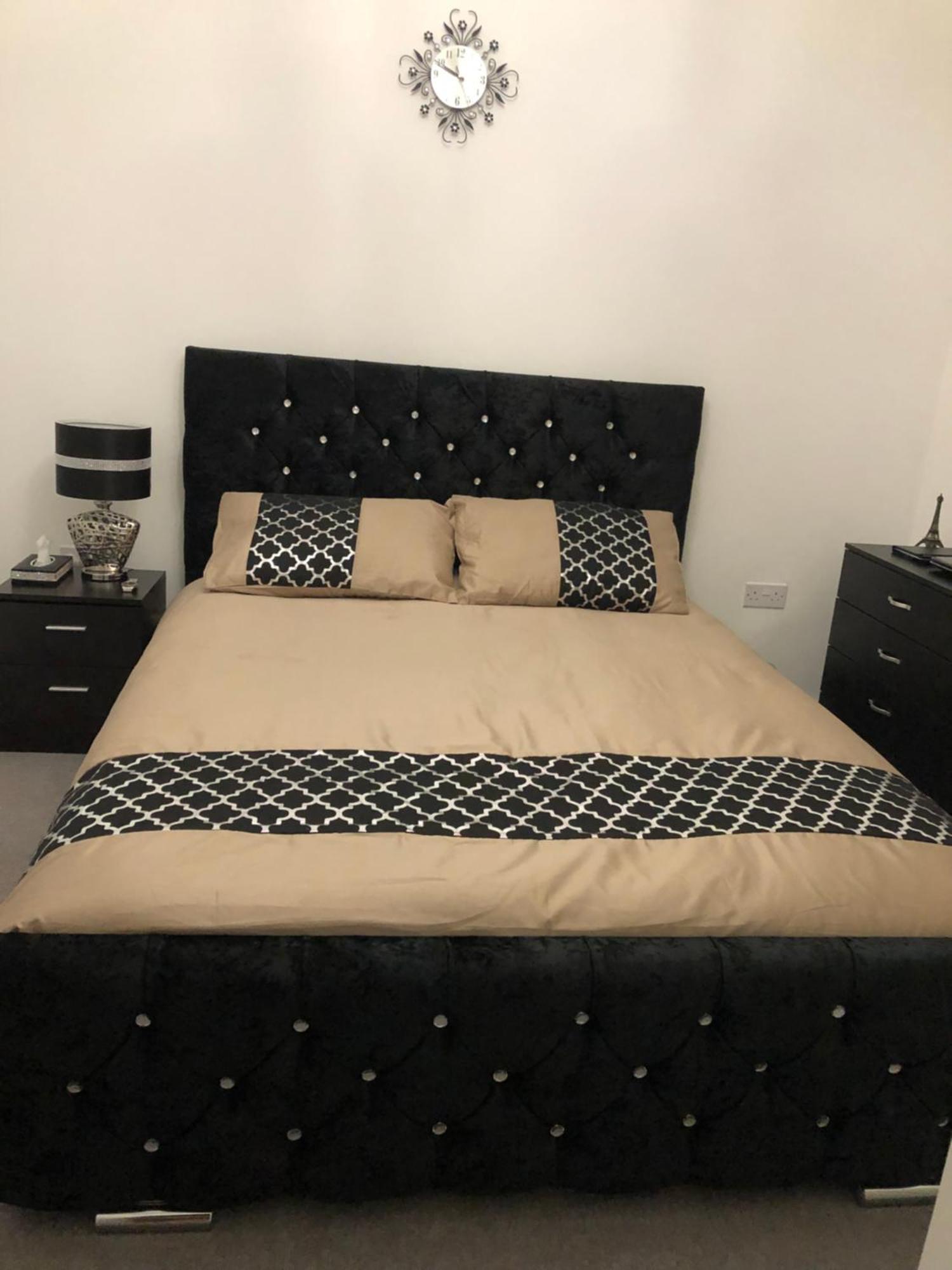 Luxury Kingsize Bedroom With Private Bathroom Northolt  Buitenkant foto
